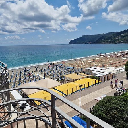 Albergo Miramare Spotorno Exterior foto